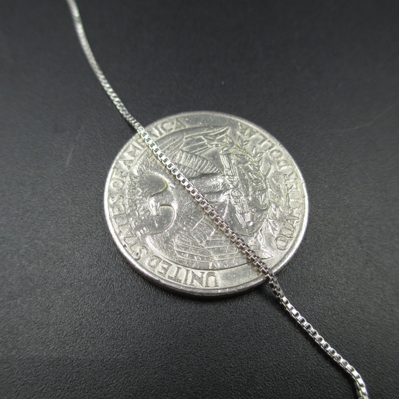 Vintage 17" Silver Tone Stunning Crystal Neckace - Picture 5 of 6